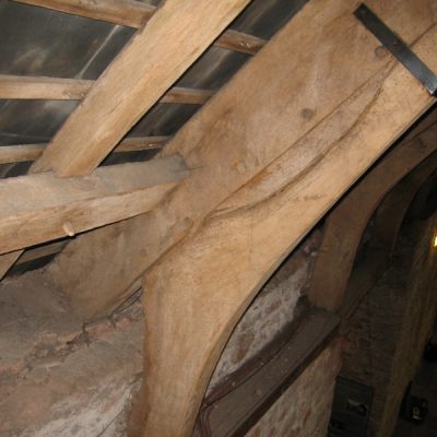 Meandering grain in curved timbers